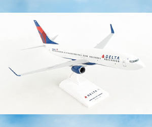 Daron Skymarks Delta 737-900 1/130 New Livery